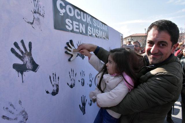 İYİ Parti'den çocuk istismarına 'el baskılı' tepki