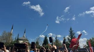 Elazığ semalarındaki SOLOTÜRK gösterisine yoğun ilgi