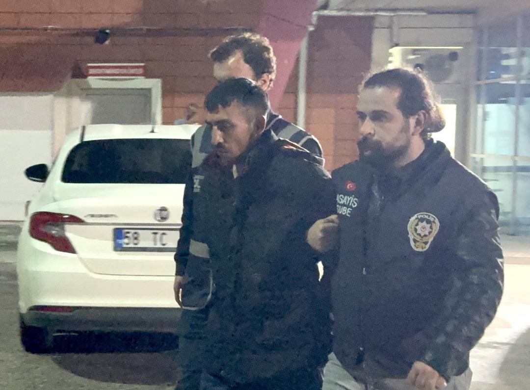 BOGAZLARI-KESILEREK-OLDURULEN-KARDESLERI_703556_208279