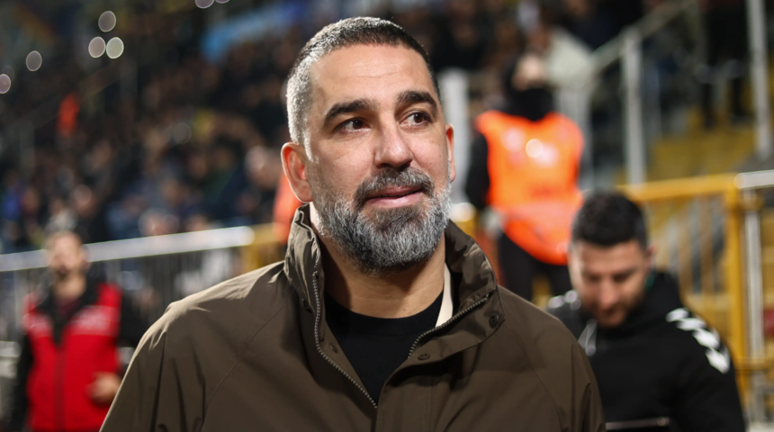 Her an açıklanabilir! Eyüpspor ile harika işlere imza atan Arda Turan'ın yeni takımı neredeyse belli oldu! İş imzaya kaldı...