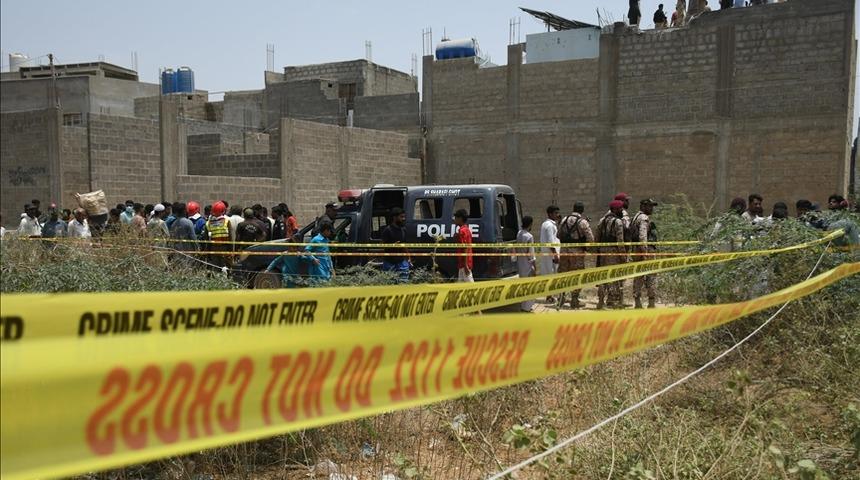 Pakistan, Hindistan'a ait İsrail yapımı 77 SİHA'yı düşürdüğünü duyurdu