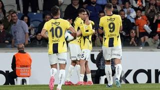 Fenerbahçe farklı kazandı! Sarı-Lacivertliler Başakşehir'i 4-1 mağlup etti, bitime 3 hafta kala Galatasaray ile olan farkı maç fazlasıyla 5'e düşürdü 