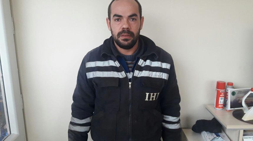 Bankada 'Montunda kuş pisliği' var diyerek 30 bin lirasını &ccedil;aldılar