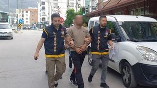 Manisa’da 13 araca zarar veren şüpheli yakalandı