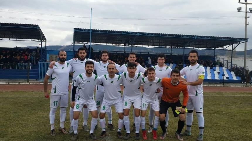 Selendi Belediyespor lider Kula&rsquo;ya ge&ccedil;it vermedi