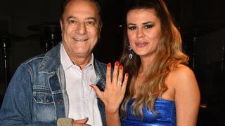 Son dakika: Mehmet Ali Erbil&rsquo;in eşi G&uuml;lseren Ceylan tesett&uuml;re girdi! Oru&ccedil; tutup teravihe gitti