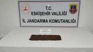 Uyuşturucu ticareti yapmayı amaçlayan şüpheli jandarmadan kaçamadı