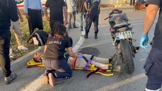 Kamyonetin çarpıp kaçtığı motosikletli yaralandı