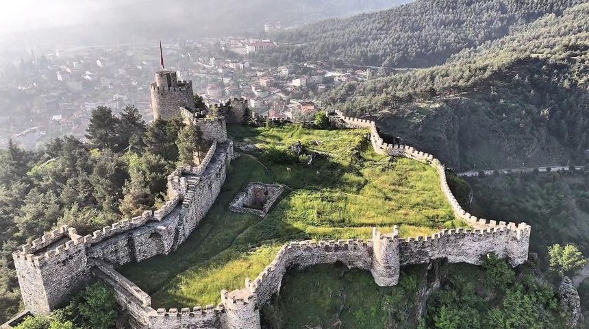 Boyabat Kalesi: 2 bin 700 yıldır tarihe meydan okuyor