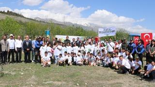 Orman Benim projesi kapsamında çevre temizliği yapıldı