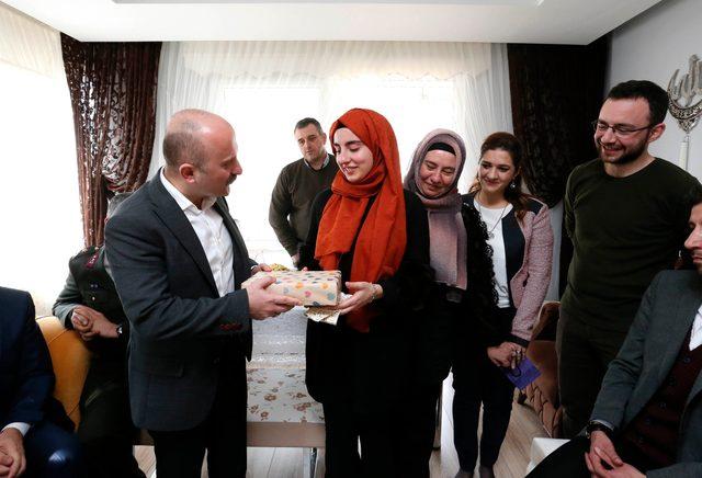 Şehit binbaşının kızı İrem'e İçişleri Bakanı Soylu'dan doğum günü hediyesi
