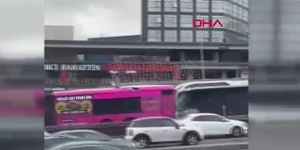 Beylikdüzü'nde iki metrobüs çarpıştı! İstanbul Valiliği açıkladı: 1 kişi hayatını kaybetti, 2'si ağır 20 yaralı var