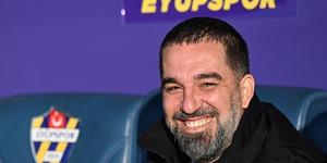 Arda Turan'ın yeni takımı hayranlarını bile şaşırttı! Avrupa'ya öyle bir takımla adım atıyor ki...