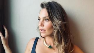 Aslı Enver 41 oldu! Doğum günü pozlarına yorum yağdı