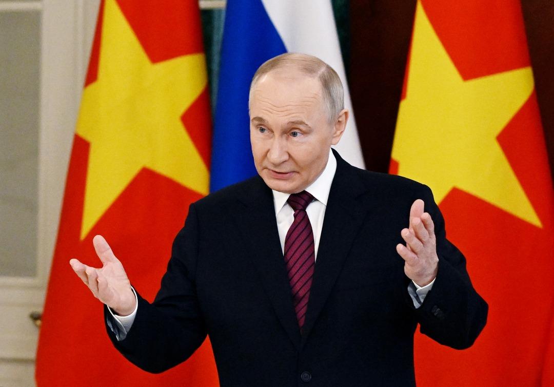AA-20250511-37911655-37911646-PUTIN_VIETNAM_KOMUNIST_PARTISI_MERKEZ_KOMITESI_GENEL_SEKRETERI_TO_LAMI_KABUL_ETTI