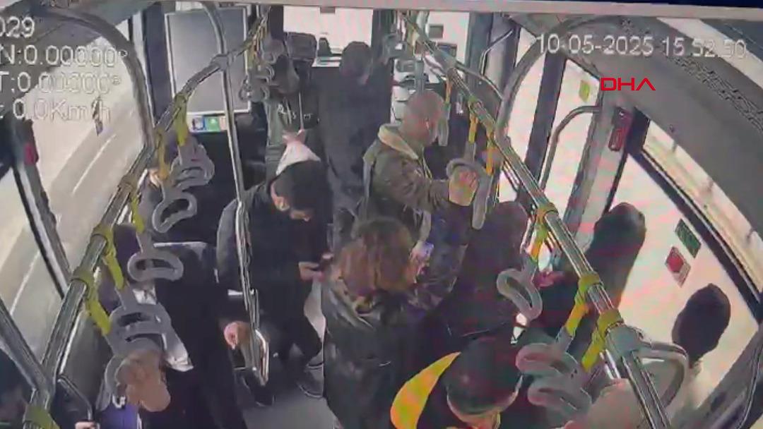 1 kişi hayatını kaybetmişti! Beylikdüzü ndeki metrobüs kazasının yeni görüntüleri ortaya çıktı 1