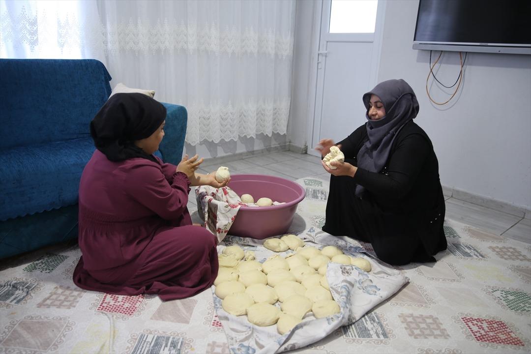 AA-20250511-37914455-37914450-SIIRTLI_KADIN_8_COCUGUNA_11_YILDIR_HEM_ANNE_HEM_BABA_OLDU