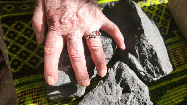 Başlarına gelenler süper kahraman filmlerini aratmadı... Fehime nineye gökten hediye yağdı! 