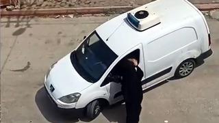 Adana'da 'pes' dedirten olay! Nedeni: Geç hazırlanan kahvaltı... Önce darbetti, sonra aracı üstüne sürdü