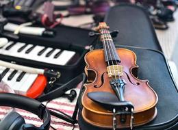 Başkentte toplu taşıma araçlarında unutulan eşyalar açık arttırmayla satıldı