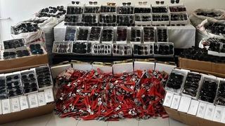 Şanlıurfa'da 65 bin 500 kaçak güneş gözlüğü ele geçirildi