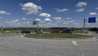 Edirne'de çarpışan iki otomobildeki 5 kişi yaralandı