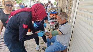 Antalya'da 4 katlı binada yangın paniği: Mahsur kalan aileleri itfaiye kurtardı