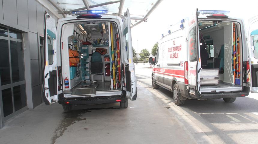 Beyşehir'de 2 ayrı kaza! Çocuğuna bisiklet kullanmayı öğretirken ağacın altında kaldı