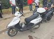 Duran motosiklete başka bir motosiklet çarptı: 2 yaralı