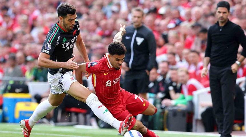 Şampiyon Liverpool, Premier Lig'de Arsenal yenişemedi