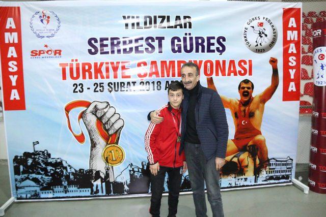 Amasya'da düzenlenen Yıldızlar Serbest Güreş Şampiyonası sona erdi
