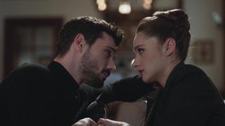 Hudutsuz Sevda'da önce Miray Daner gitti şimdi ise... Peş peşe ayrılık haberleri gündemde