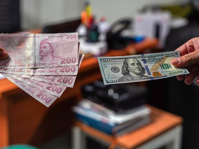 Dolar/TL 38,71 seviyesinden işlem görüyor! Euro ve sterlinde son durum...
