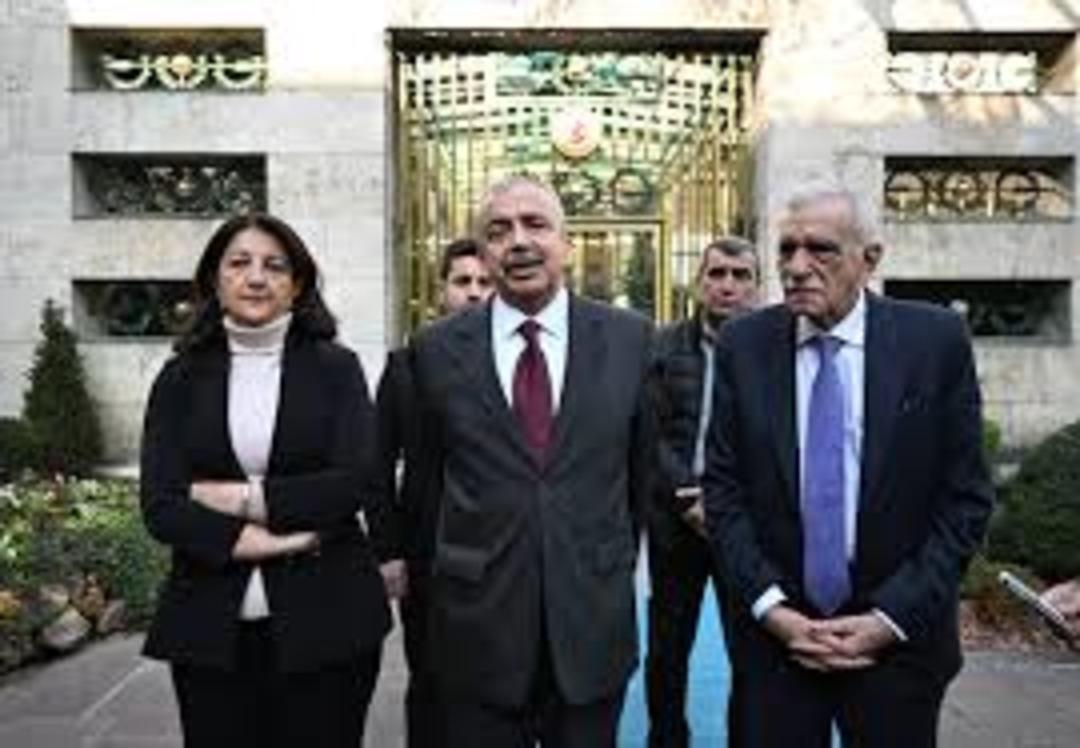 Bir çağrıdan bir fesihe... İşte Bahçeli nin çağrısıyla başlayan ve PKK nın silah bırakmasıyla sonlanan süreç ve detayları 9