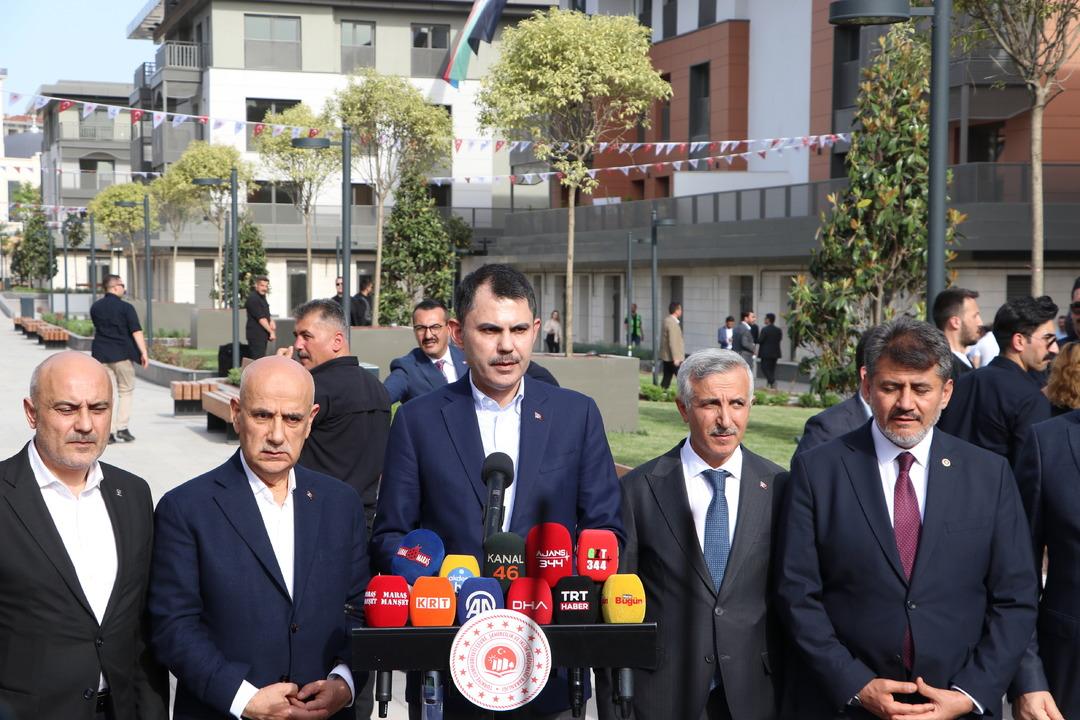 Bakan Kurum tarih vererek açıkladı: Deprem bölgesinde 250 bininci konut teslim edilecek! 1