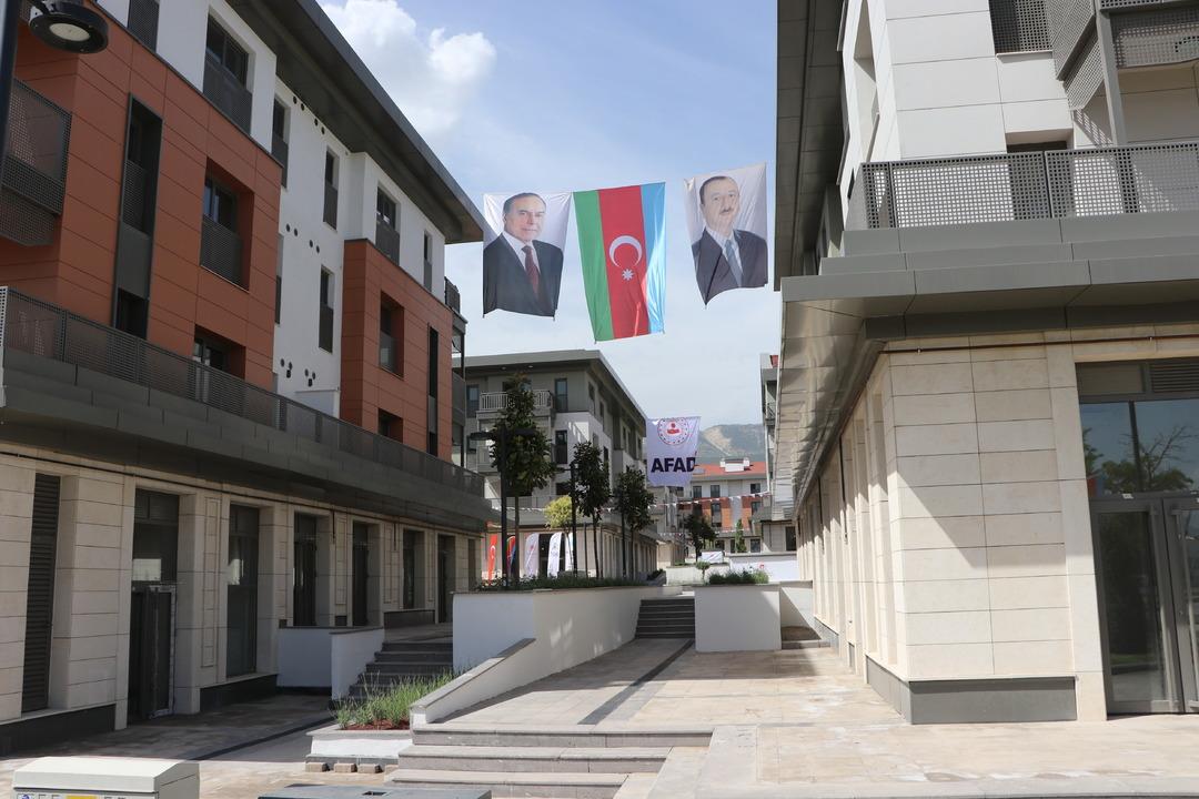 Bakan Kurum tarih vererek açıkladı: Deprem bölgesinde 250 bininci konut teslim edilecek! 4