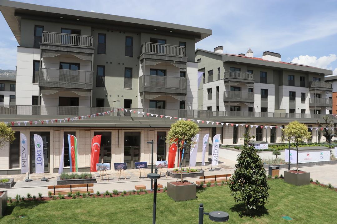 Bakan Kurum tarih vererek açıkladı: Deprem bölgesinde 250 bininci konut teslim edilecek! 2