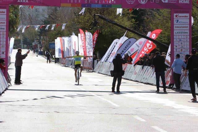 AKRA Gran Fondo Antalya’da 460 bisikletçi mücadele etti.