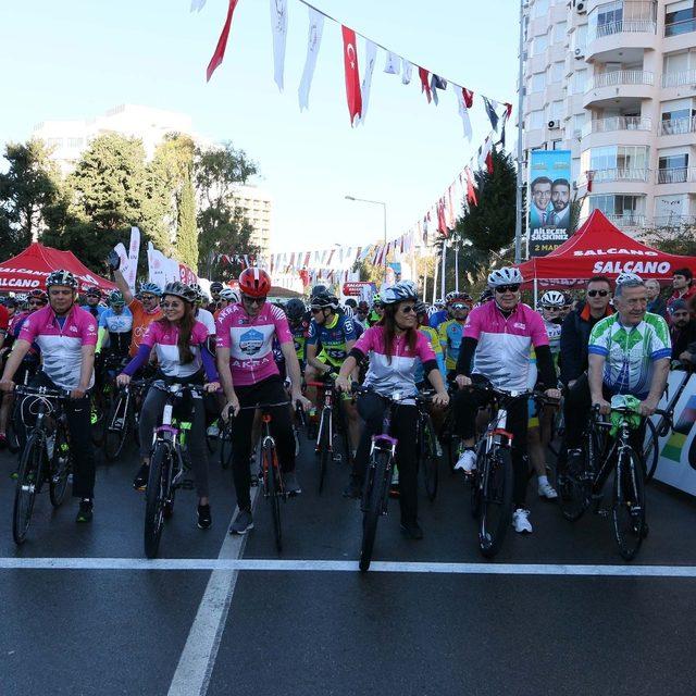 AKRA Gran Fondo Antalya’da 460 bisikletçi mücadele etti.