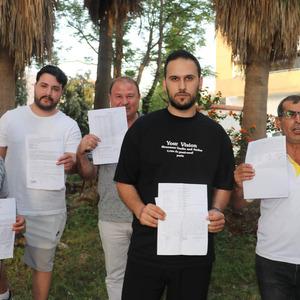 Sosyal medya fenomeninin şirketinde skandal! Satın aldıklarını sanıyorlardı, kiralık çıkınca şok yaşadılar: "Arabalar altımızdan alındı, hala borç ödüyoruz"