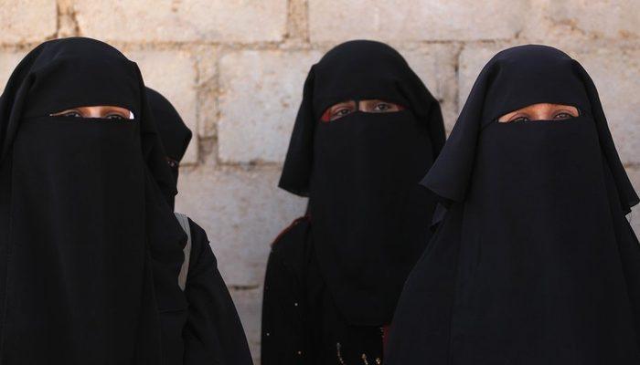 AFP: Irak'ta 15 Türkiye vatandaşı kadın IŞİD üyesi olma suçlamasıyla idama mahkum edildi