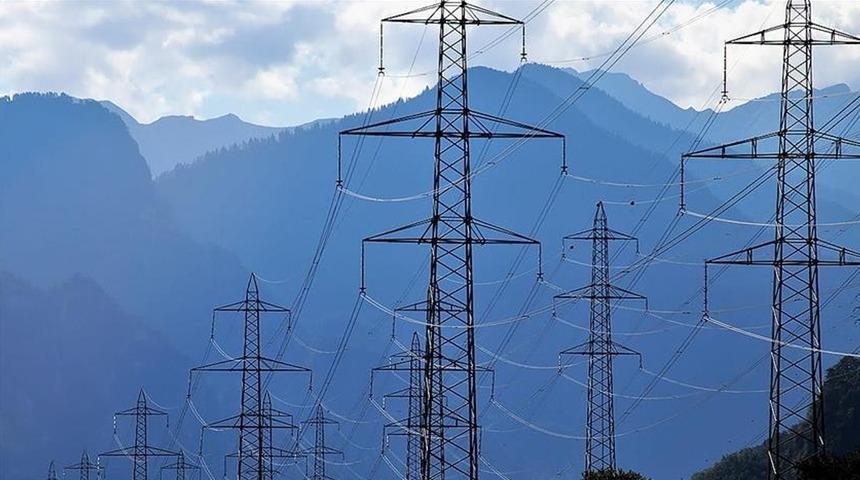 Spot piyasada elektrik fiyatları