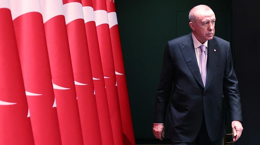 Fesih kararı sonrası 'Yeni Anayasa hazırlığı' iddiası! 'Cumhurbaşkanı yerine Başkan' detayı... Erdoğan'ın görev süresi sıfırlanacak.