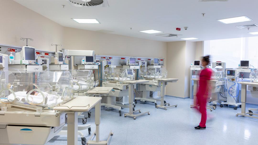 Doğum izni düzenlemesinde sona gelindi! Bakanlık düğmeye bastı: Memur ile işçinin arasındaki fark ortadan kalkacak 1