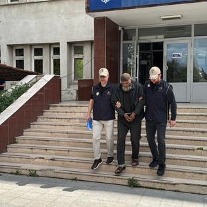 Interpol kırmızı bültenle arıyordu, Kırıkkale'de yakalandı! DEAŞ'lı terörist sınır dışı edildi