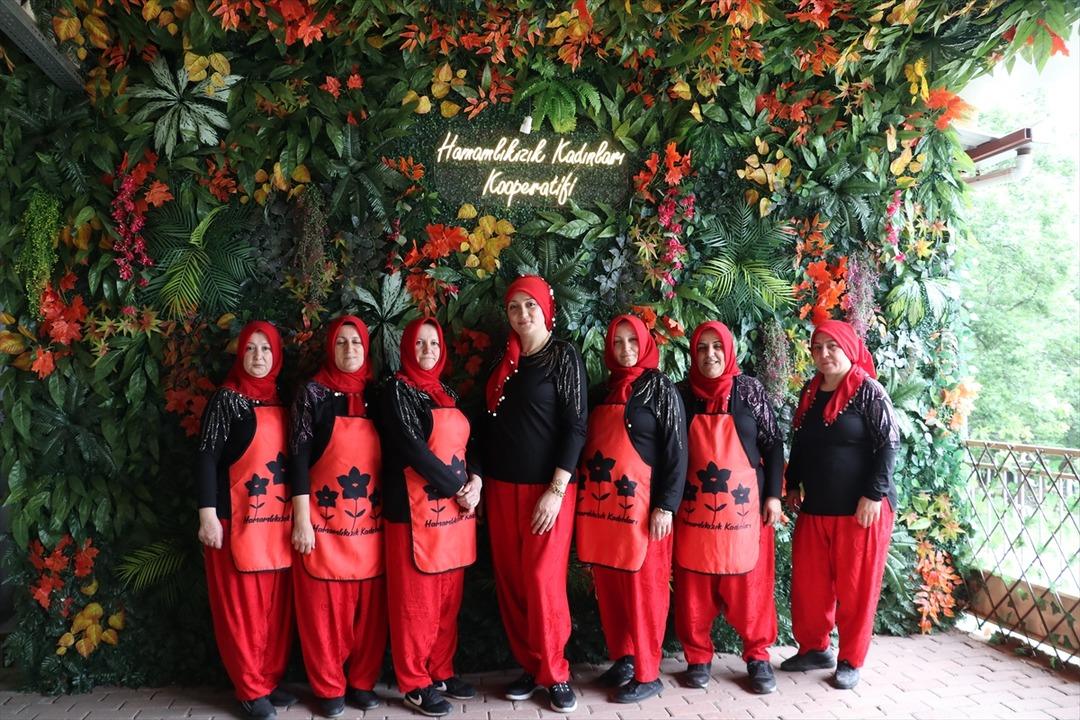 AA-20250513-37932846-37932844-BURSADA_DOGUP_BUYUDUKLERI_MAHALLEDE_KOOPERATIF_KURAN_KADINLAR_KAFE_ISLETIYOR