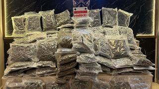 Hepsini 'Carlos' buldu! TIR'lardan 128 kilo uyuşturucu çıktı