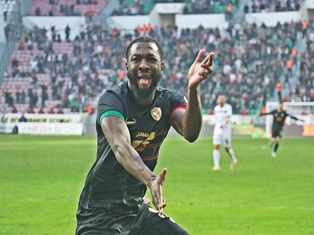 Amed Sportif Faaliyetler’de ayrılık!