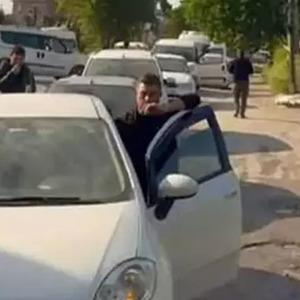 Yalova'da alt geçitte yol verme tartışmasında kadın sürücü trafiği kilitledi