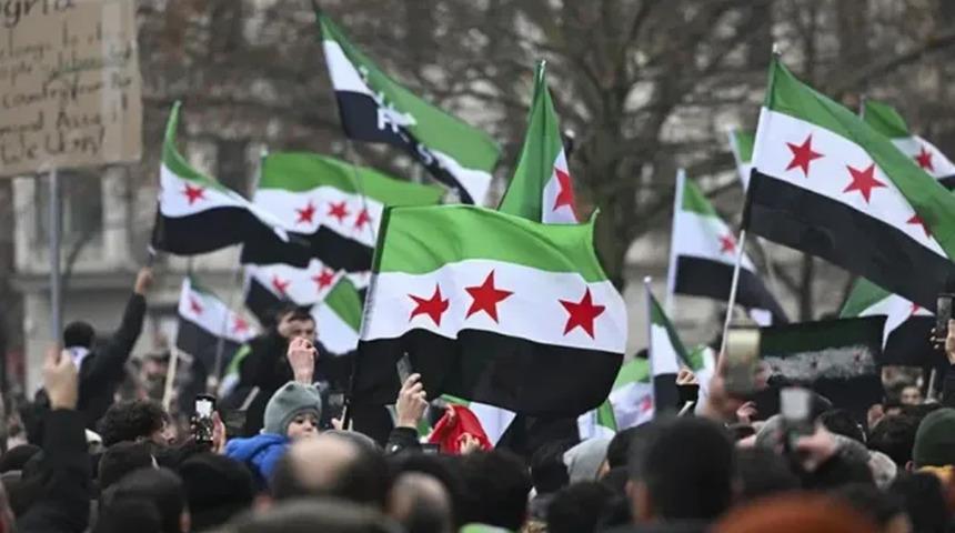 Suriye’de ABD’nin yaptırımları kaldırma kararı kutlandı